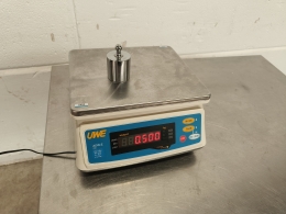 scale Uwe ADW-E